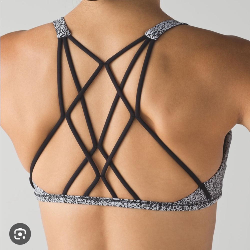 Lululemon Free To Be Zen Bra